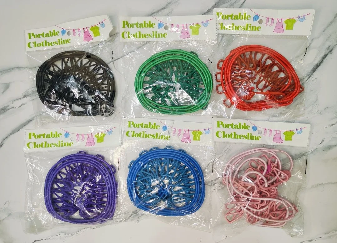 Portable Elastic Clothesline with 12 Clips